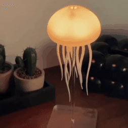Lámpara Medusa 🪼MAGIC LUXURY 💎 (flotante y con movimientos realistas) – castitienda.com